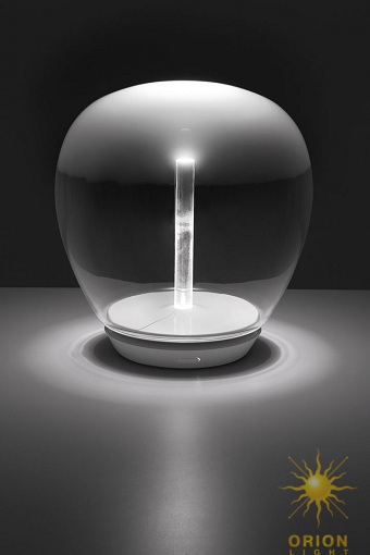 Настольная лампа Empatia итальянской фабрики Artemide Настольная лампа Empatia итальянской фабрики Artemide
